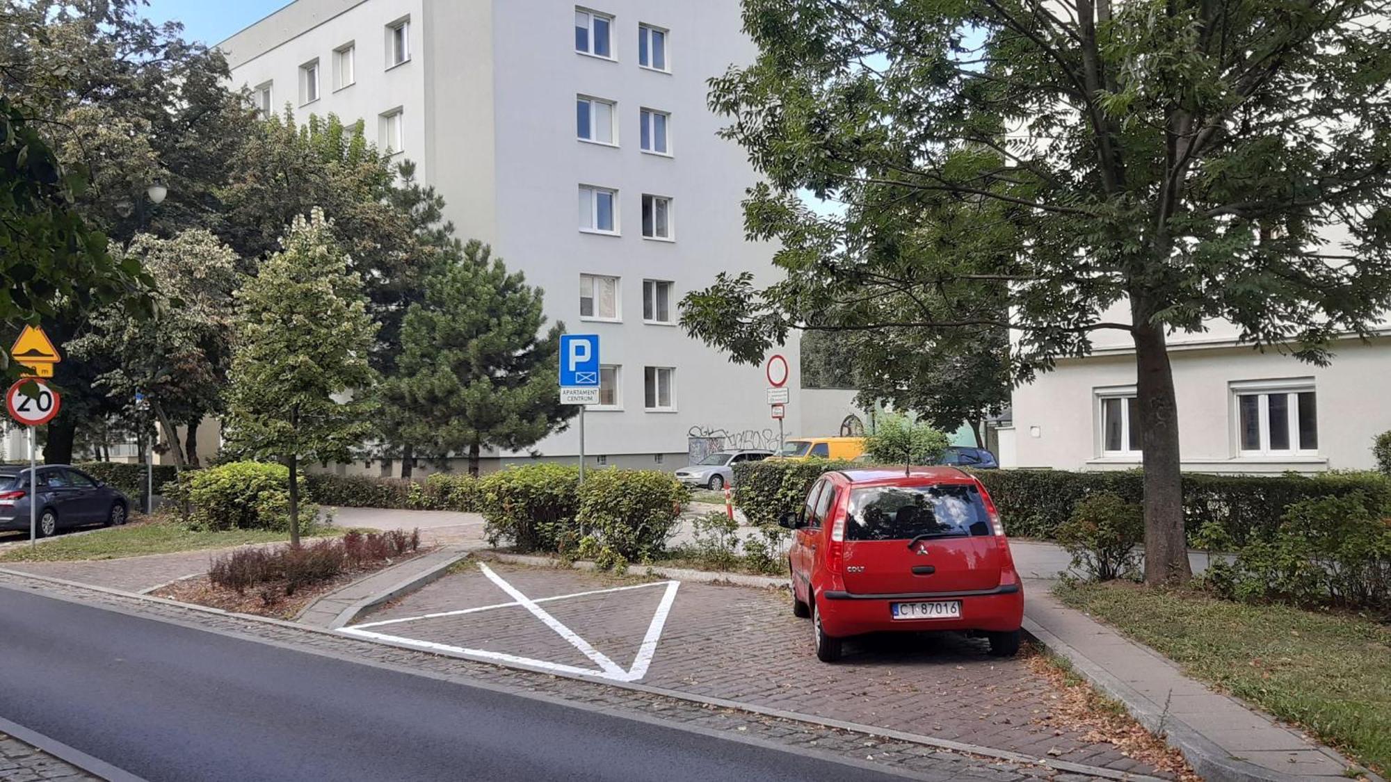 Apartament Centrum Z Miejscem Parkingowym Stary Toruń Exteriör bild