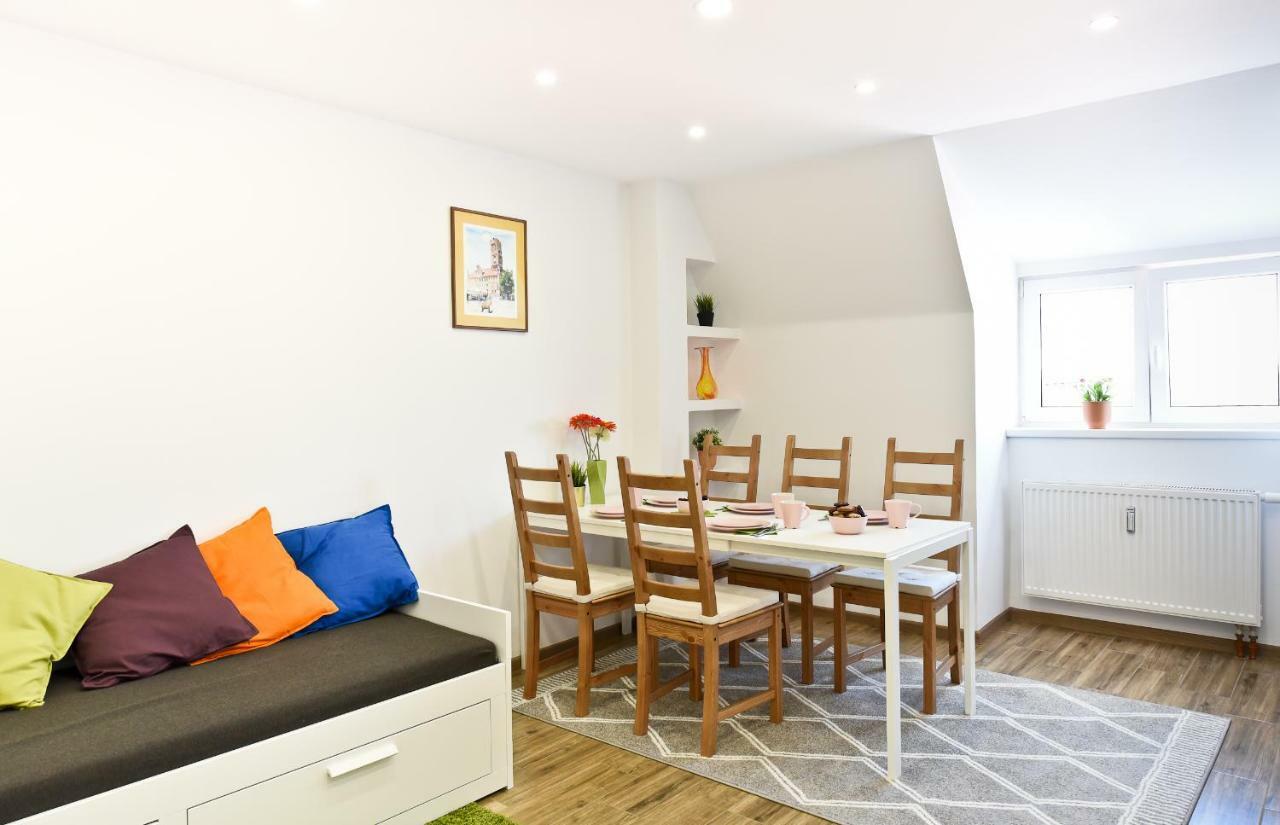Apartament Centrum Z Miejscem Parkingowym Stary Toruń Exteriör bild