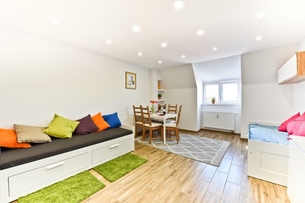 Apartament Centrum Z Miejscem Parkingowym Stary Toruń Exteriör bild