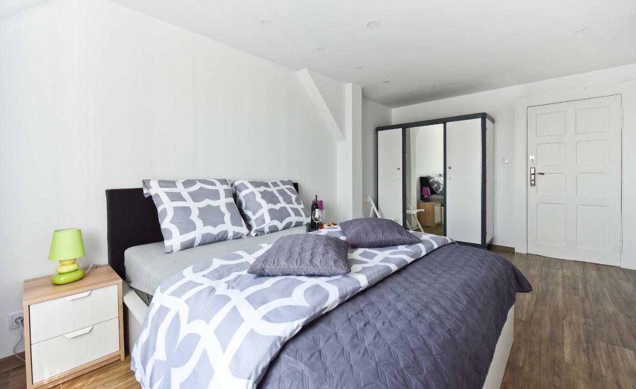 Apartament Centrum Z Miejscem Parkingowym Stary Toruń Exteriör bild