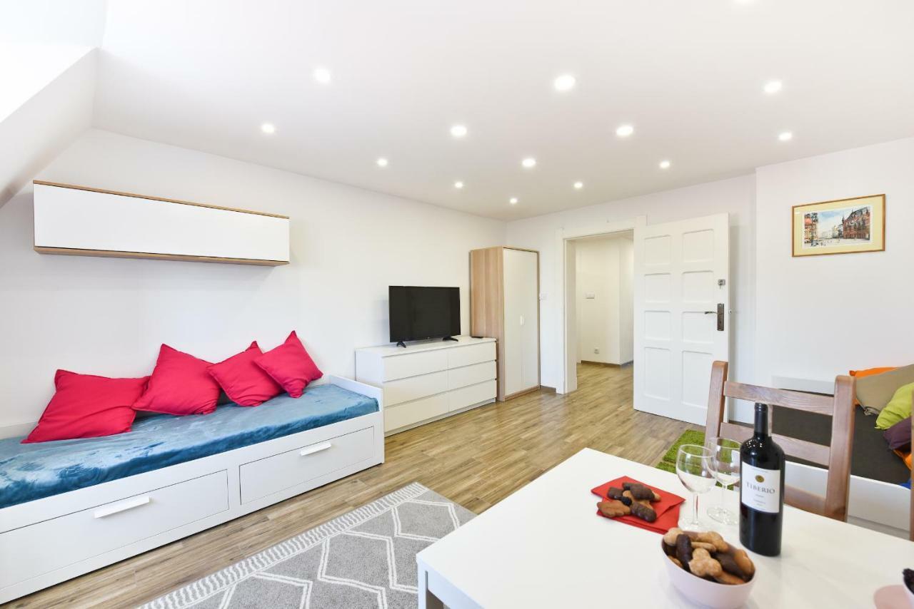 Apartament Centrum Z Miejscem Parkingowym Stary Toruń Exteriör bild