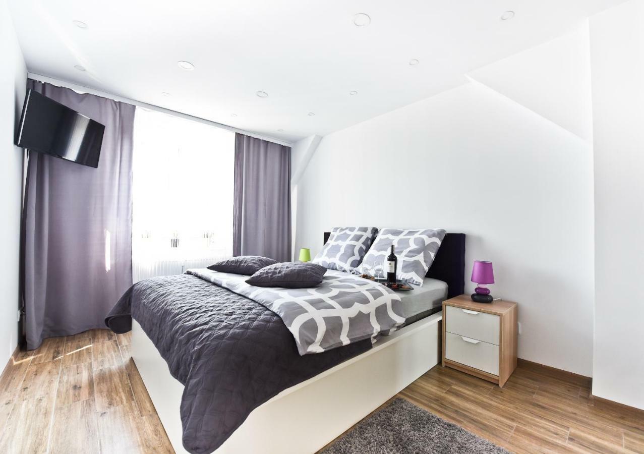 Apartament Centrum Z Miejscem Parkingowym Stary Toruń Exteriör bild